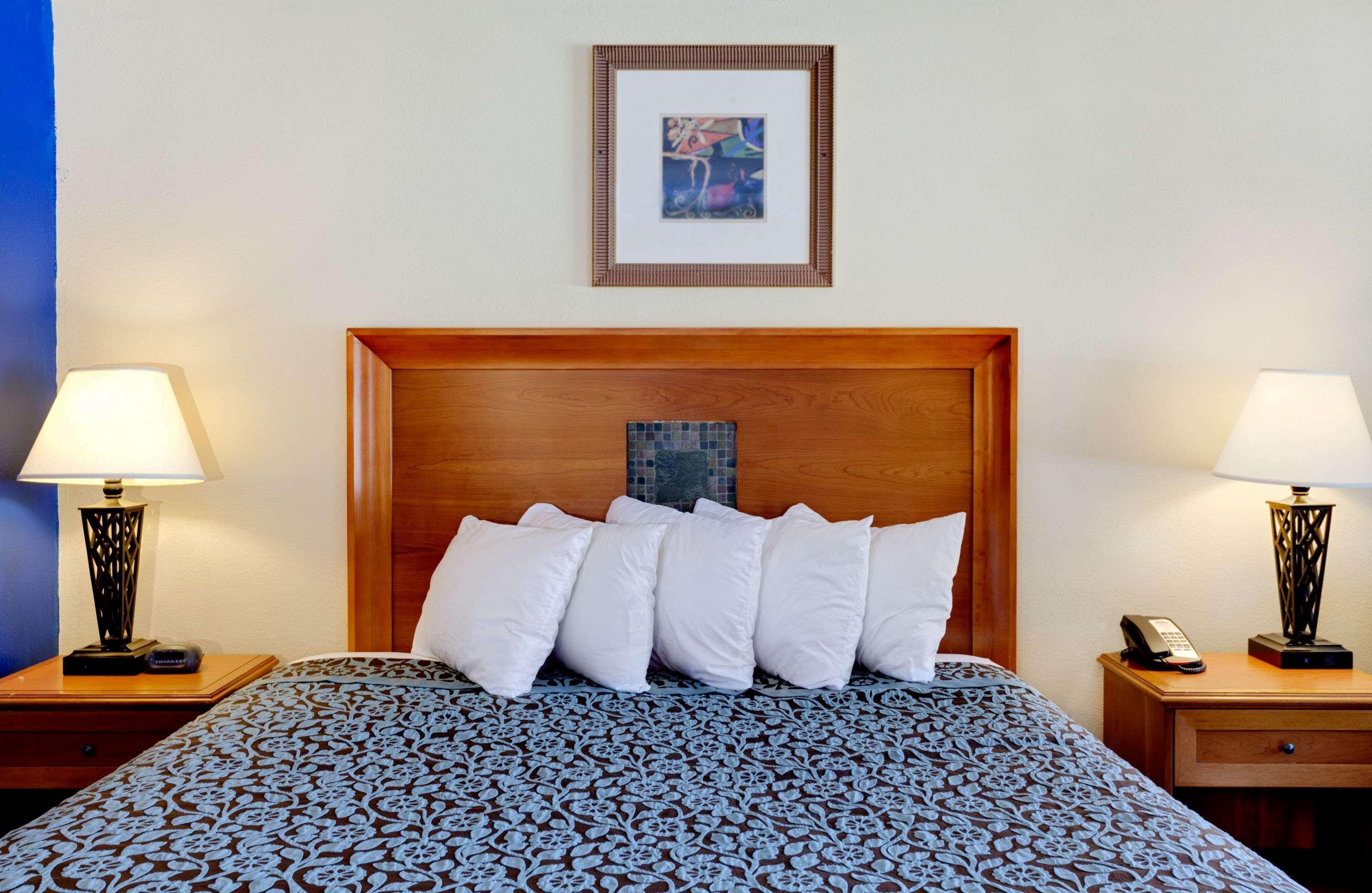 Days Inn By Wyndham Lafayette Near Lafayette Airport Esterno foto